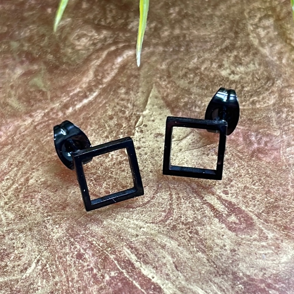 Black Metal Geometric Square Earrings. Brand New